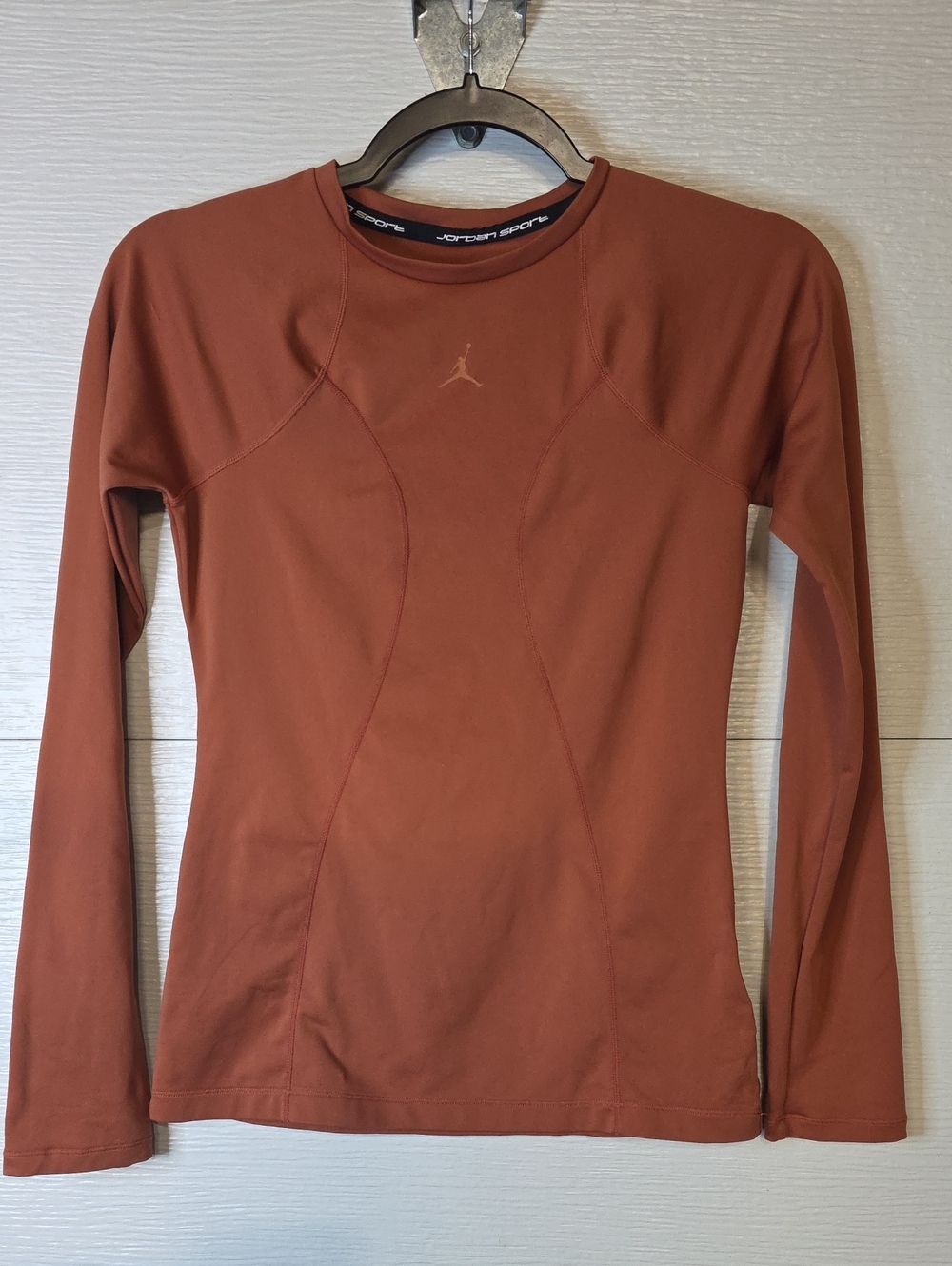Nike Women’s Long-Sleeve Training Top — Rust